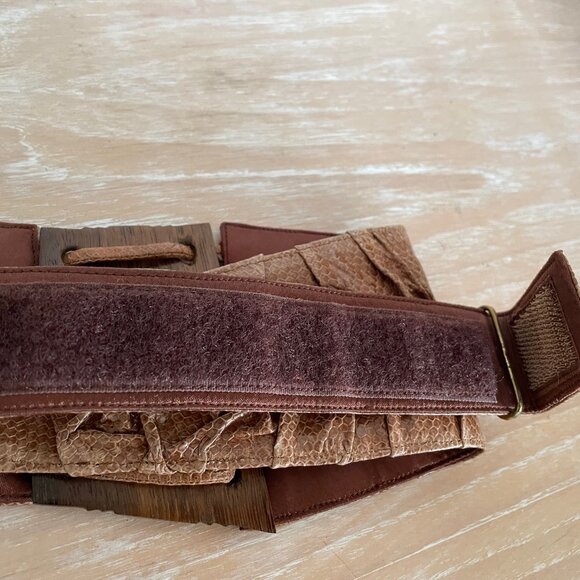 Vintage Wide Brown Reptile Design Contour Belt w/ Wooden Accents & Shell Inlays main image 7